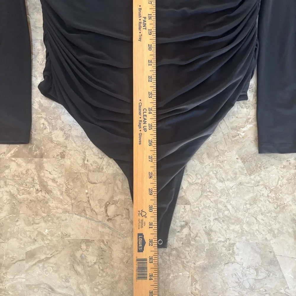 Abercrombie & Fitch Black Ruched Long Sleeve Bodysuit Size XL - Picture 7 of 9